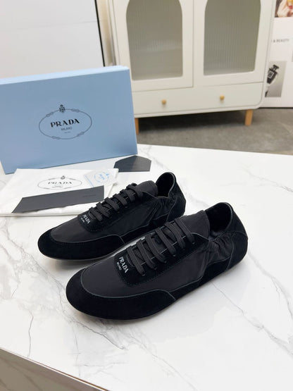 COLLAPSE SNEAKERS IN BLACK SUEDE AND NYLON