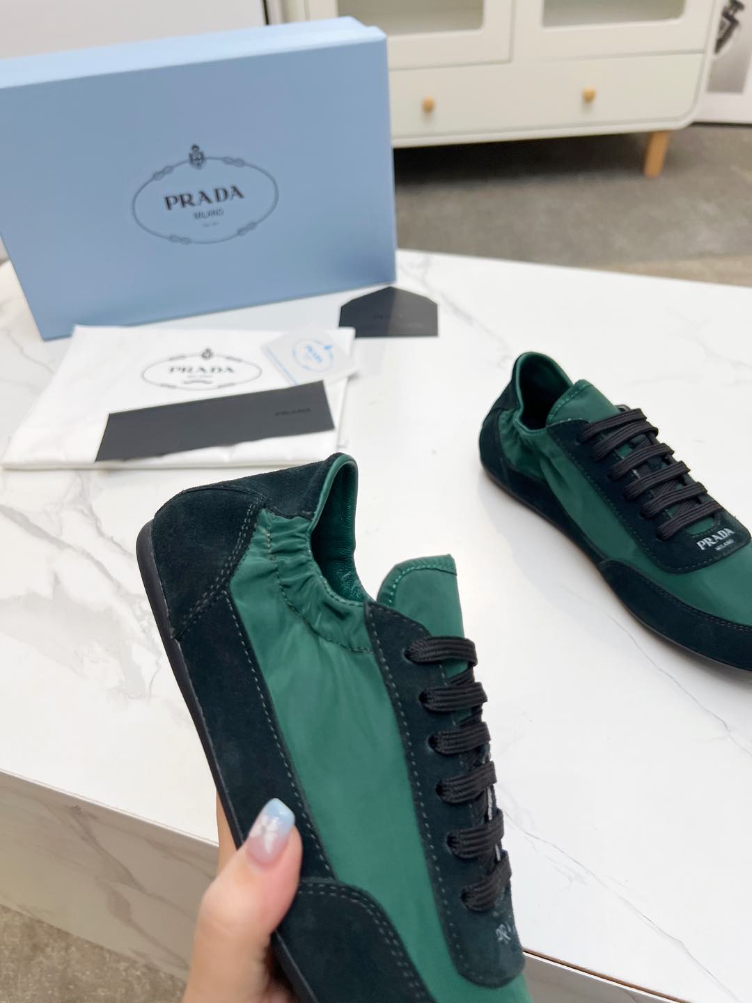 COLLAPSE SNEAKERS IN BLACK SUEDE AND FOREST GREEN NYLON