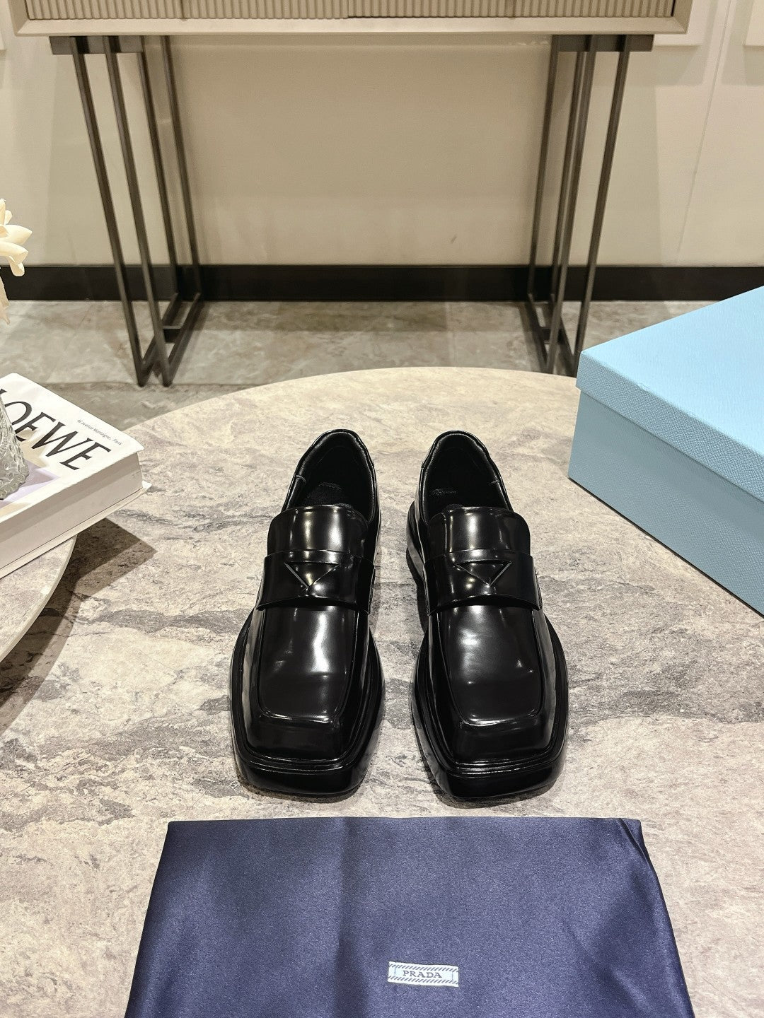 PRA SQUARE HEAD LOAFERS JET-BLACK CALFSKIN