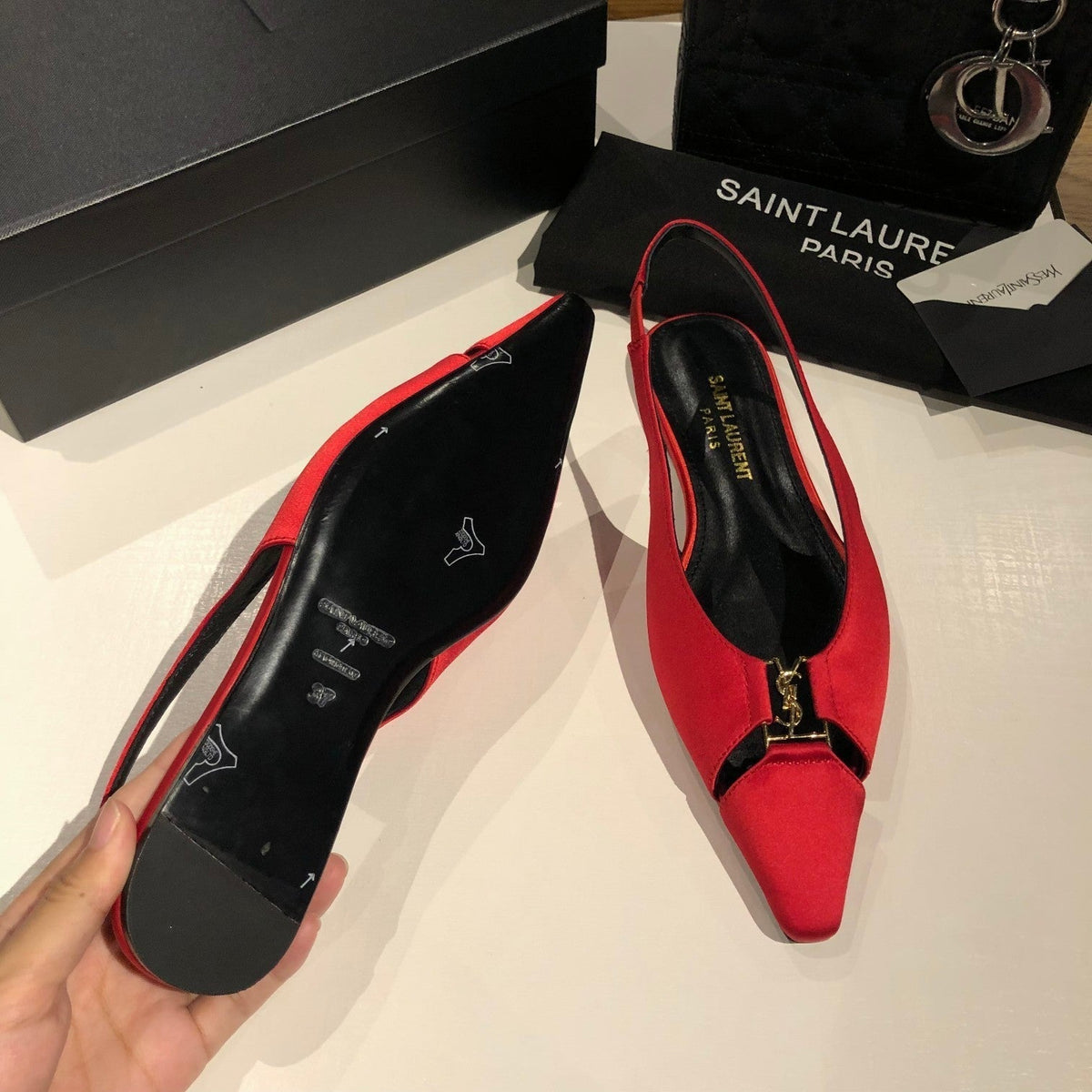 BABYLONE SLINGBACK FLAT IN RED SILK