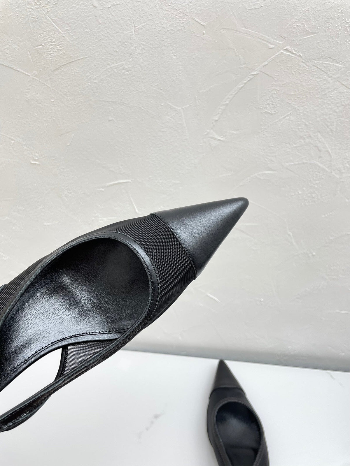 OXALIS SLINGBACK PUMPS 30 IN MESH BLACK LEATHER