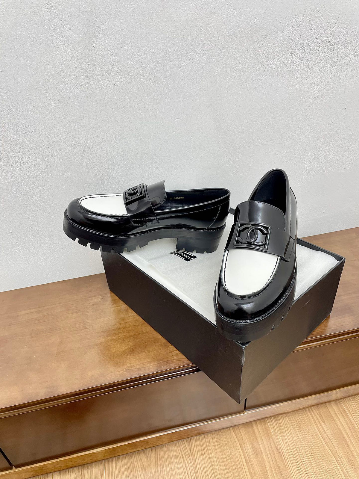 LOAFER BLACK MIX WHITE CALFSKIN