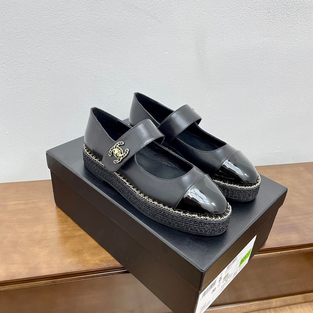 ROUND-TOE MARY JANE BLACK CALFSKIN