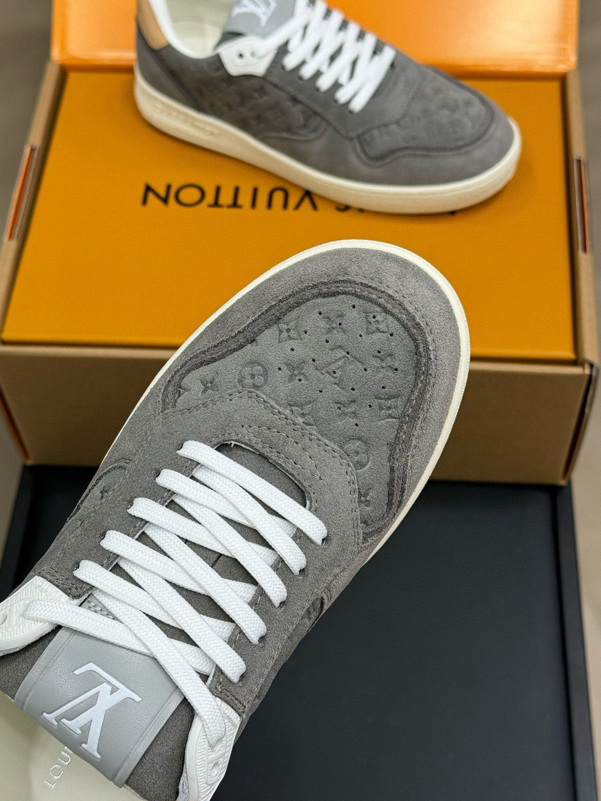 STADIUM SNEAKER IN DOVE GRAY EMBOSSED MONOGRAM SUEDE