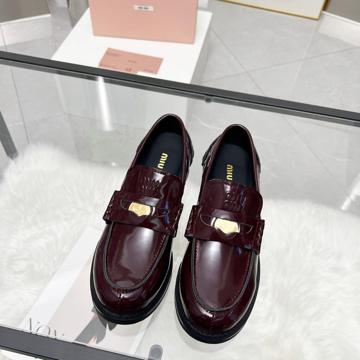 PENNY LOAFERS IN BURGUNDY RED GLOOSY CALFSKIN