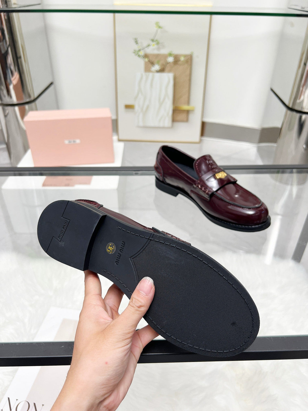 PENNY LOAFERS IN BURGUNDY RED GLOOSY CALFSKIN