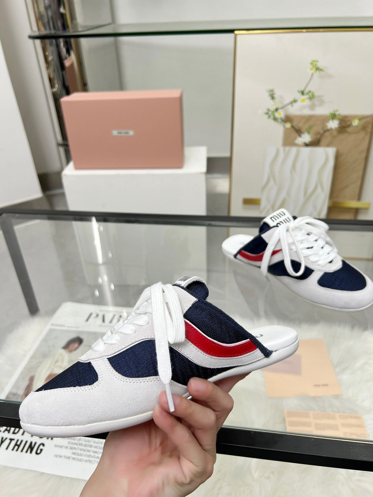 GYMNASIUM SNEAKERS MULES IN OFF WHITE SUEDE AND NAVY BLUE TECHNICAL FABRIC