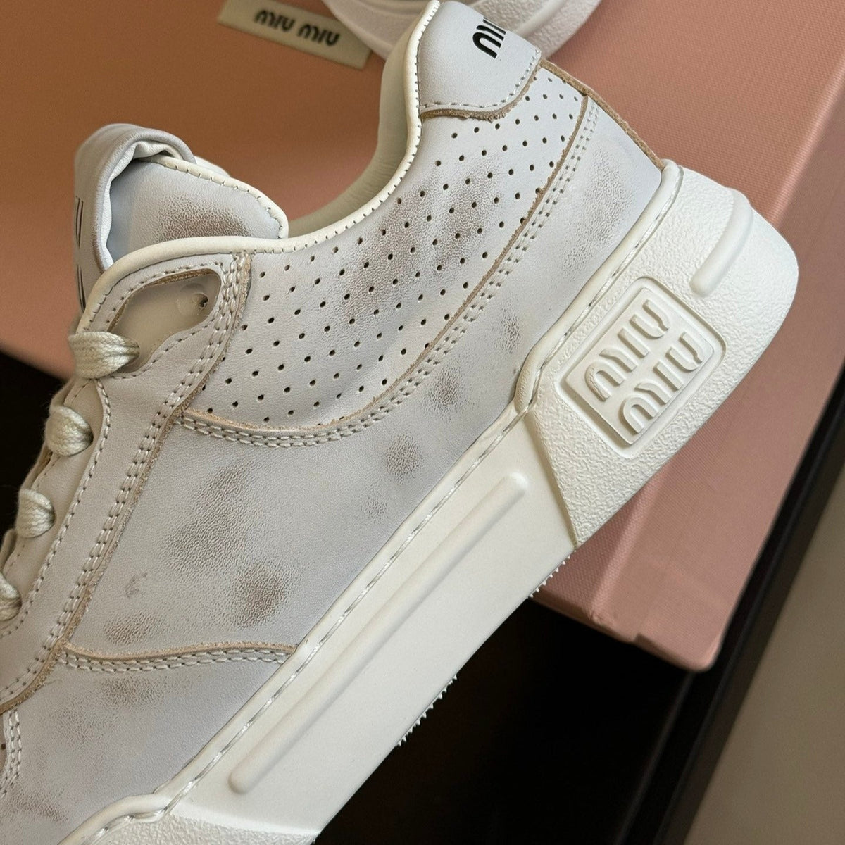 Frost Color Sneakers Calfskin