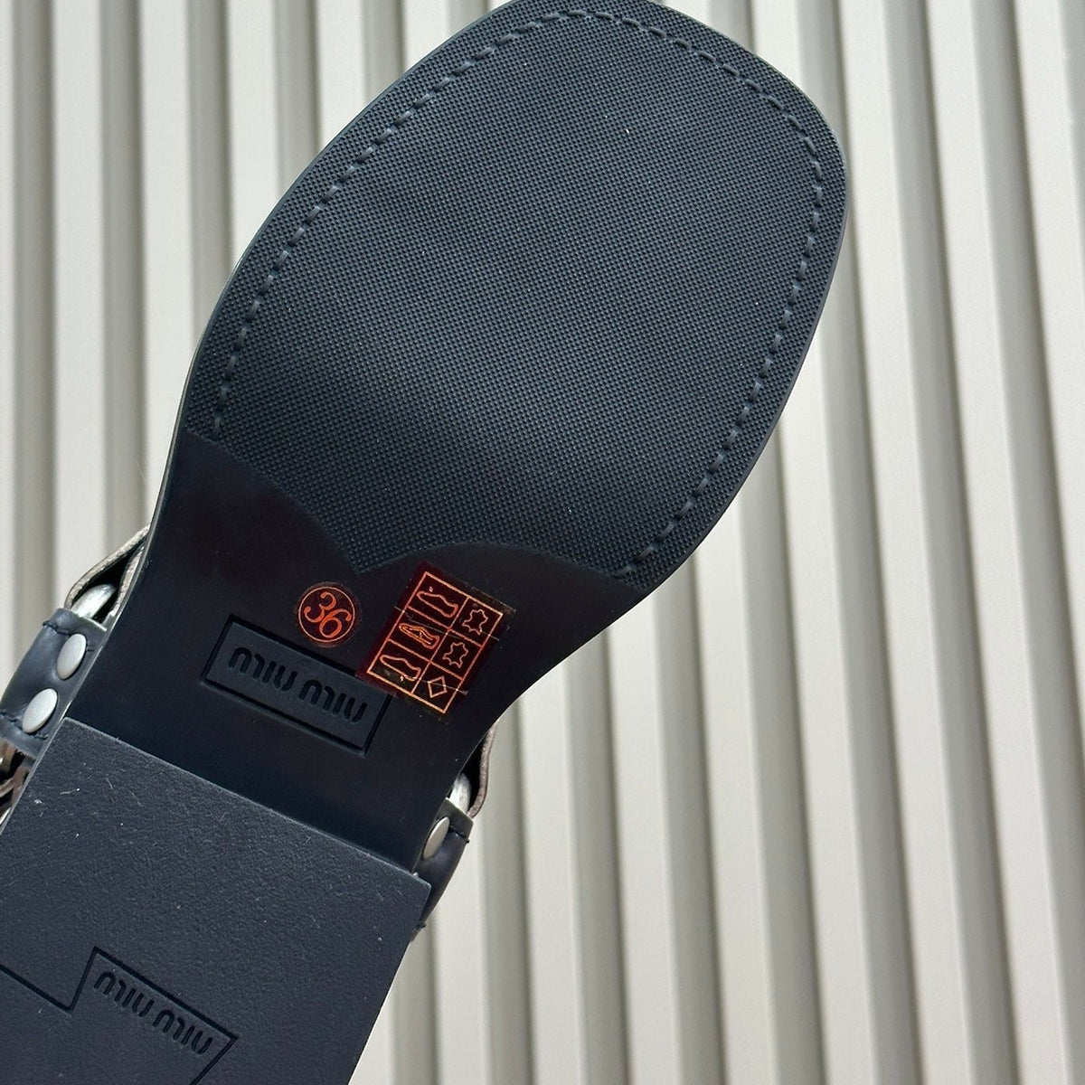 Sandals Black Retro Sheepskin
