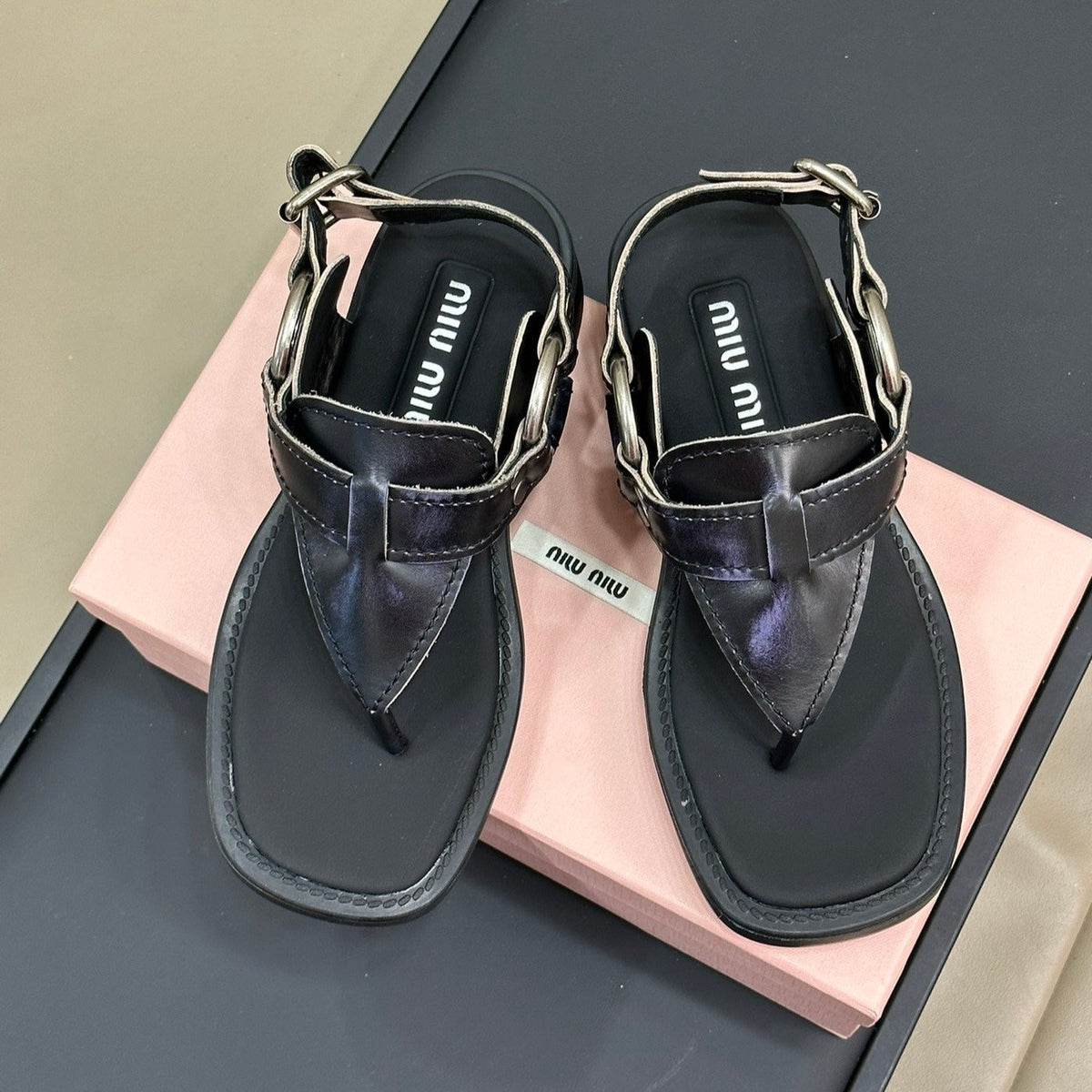 Sandals Black Retro Sheepskin
