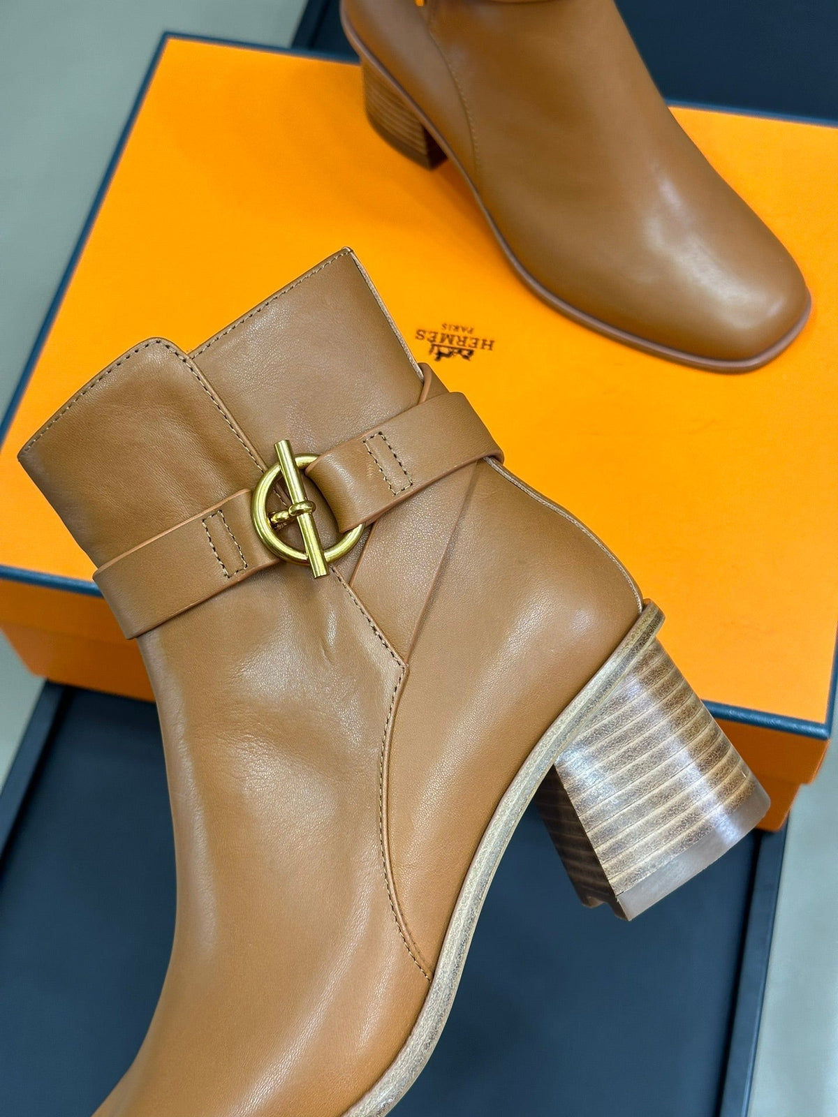 JILL 60 ANKLE BOOT IN BRONZE BROWN CALFSKIN