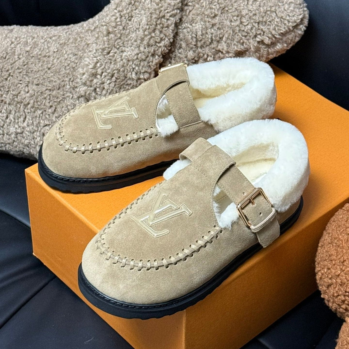 COLORADO COMFORT MARY JANE IN KHAKI BROWN SUEDE AND SHEARLING LINING