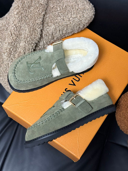 COLORADO COMFORT MARY JANE IN BASIL GREEN SUEDE AND SHEARLING LINING