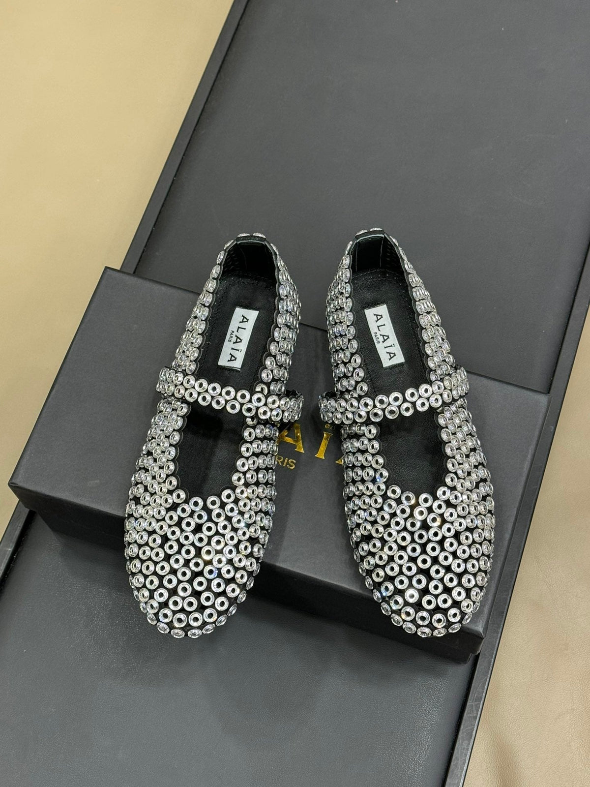 CRYSTAL-EMBELLISHED BALLERINA SHOES WHITE