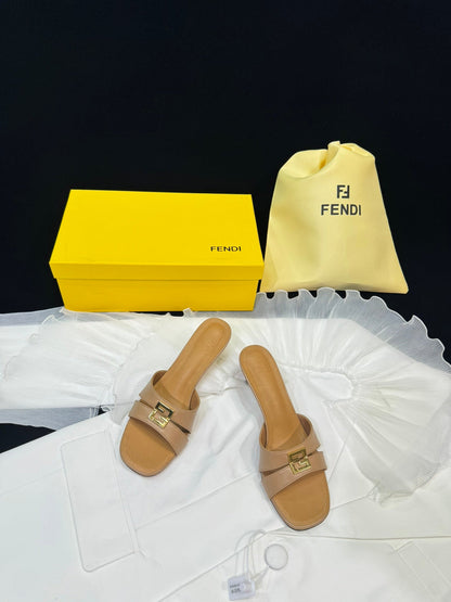 FENDI MEDIUM-HEELED 55 MM MULE IN BRONZE BROWN LAMBSKIN WITH GOLD HARDWARE