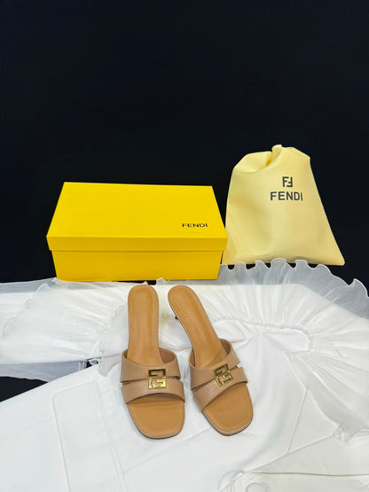 FENDI MEDIUM-HEELED 55 MM MULE IN BRONZE BROWN LAMBSKIN WITH GOLD HARDWARE