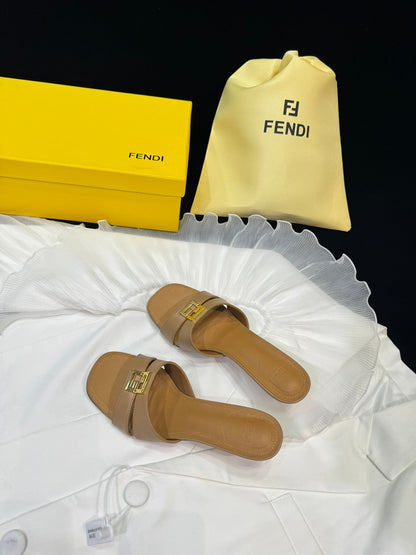 FENDI MEDIUM-HEELED 55 MM MULE IN BRONZE BROWN LAMBSKIN WITH GOLD HARDWARE