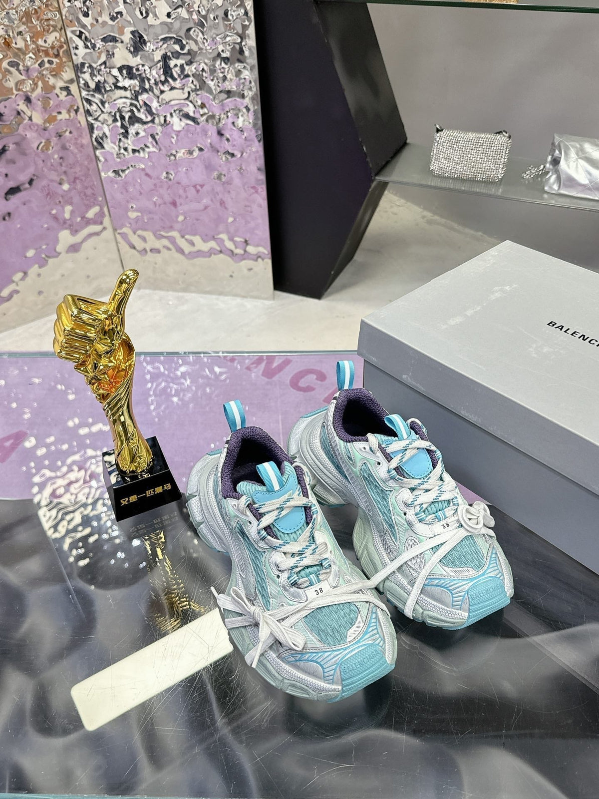 3XL SNEAKER IN LIGHT BLUE, WHITE AND PURPLE MESH AND POLYURETHANE