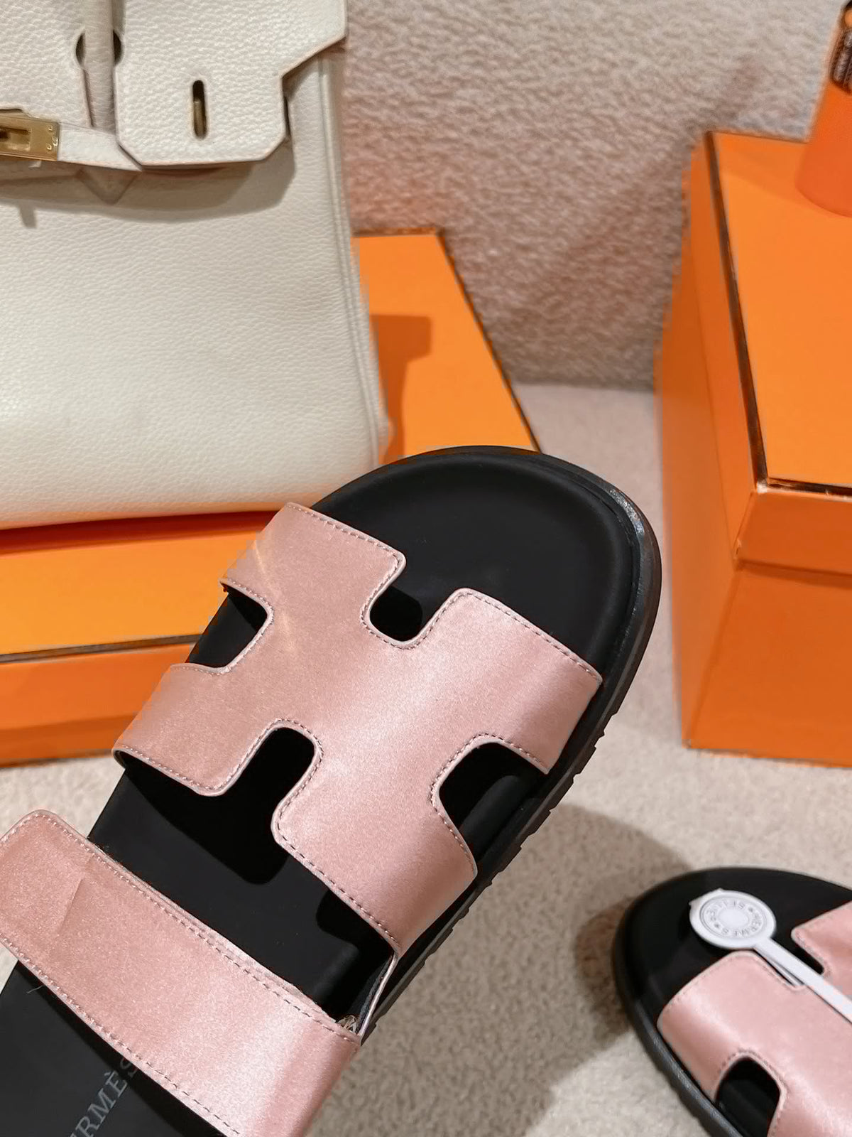 CHYPRE SANDAL BLACK MIX PASTEL PINK CALFSKIN