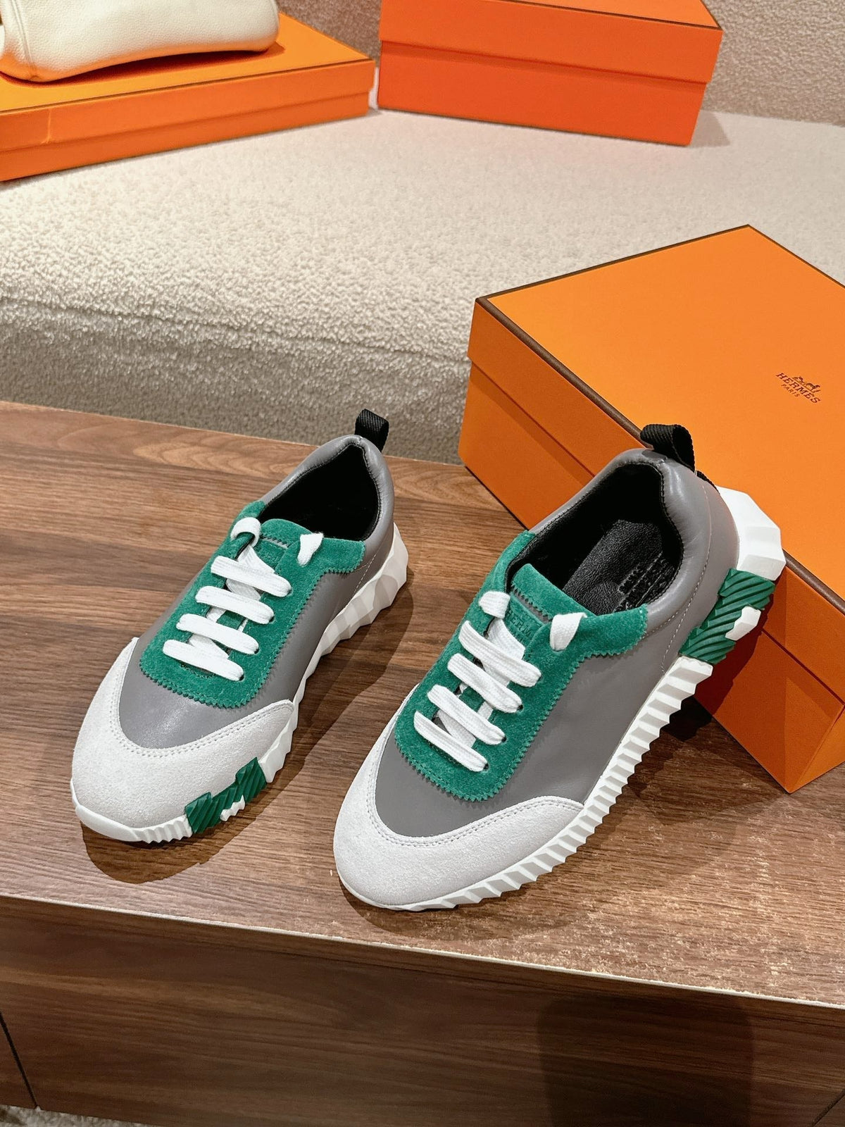 MAINLAND SNEAKER IN PALE GRAY SUEDE AND MOUSE GRAY CALFSKIN