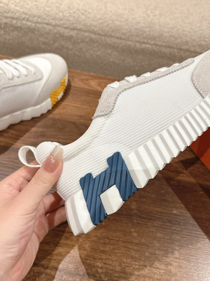 MAINLAND SNEAKER IN PALE GRAY SUEDE AND WHITE BREATHABLE MESH FABRIC 959352