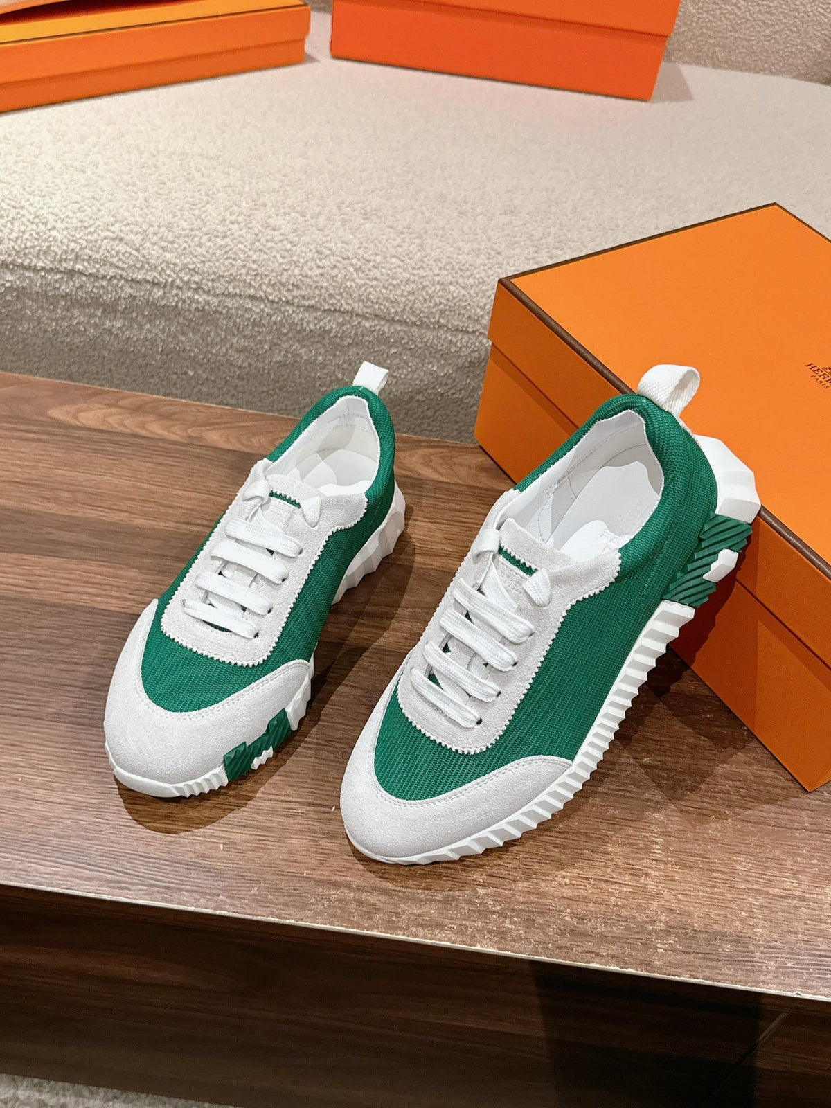 MAINLAND SNEAKER IN PALE GRAY SUEDE AND FOREST GREEN BREATHABLE MESH FABRIC