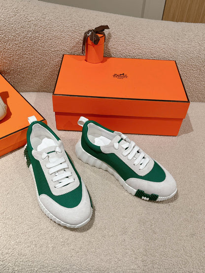 MAINLAND SNEAKER IN PALE GRAY SUEDE AND FOREST GREEN BREATHABLE MESH FABRIC