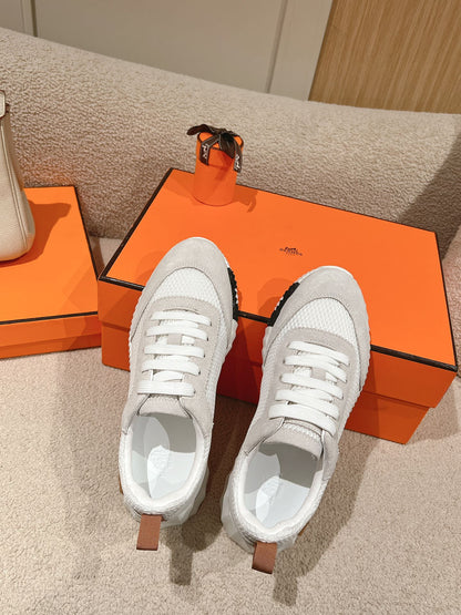 MAINLAND SNEAKER IN PALE GRAY SUEDE AND WHITE BREATHABLE MESH FABRIC