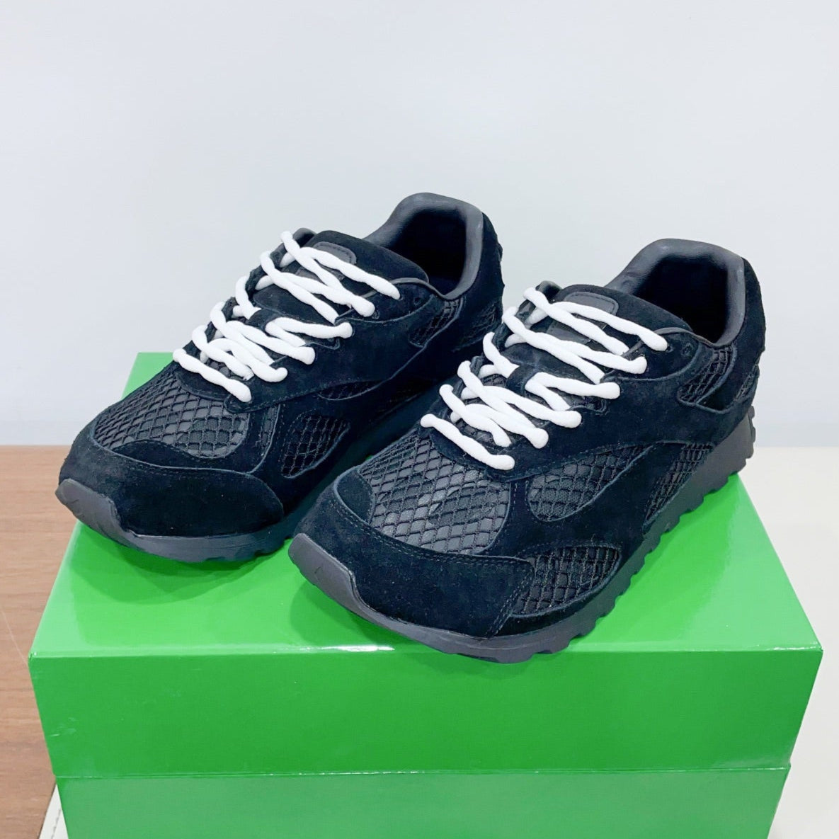 ORBIT SNEAKER IN BLACK SUEDE AND TECHNICAL MESH