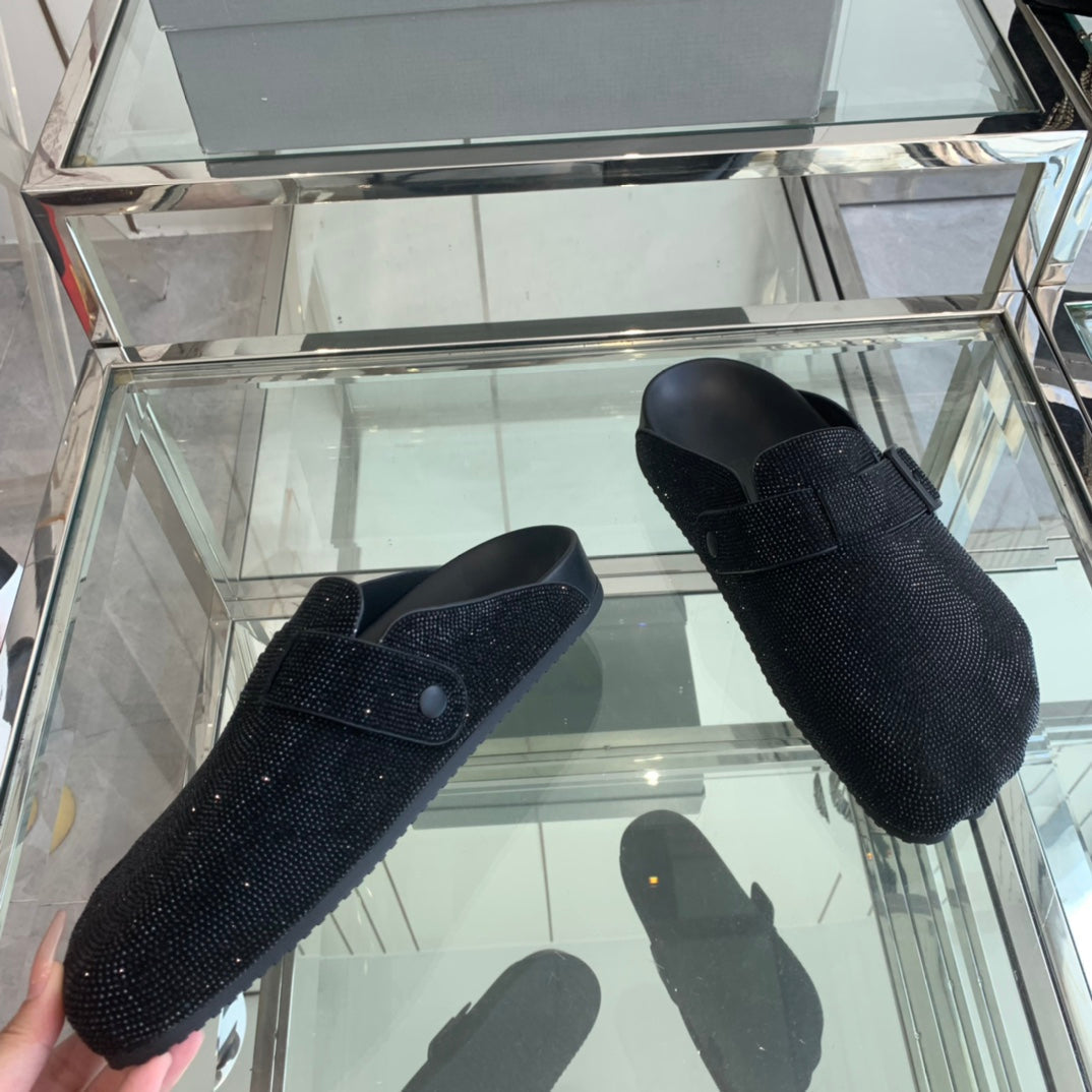 BIRKENSTOCK CLOG ATTACHED RHINESTONES IN BLACK CALFSKIN