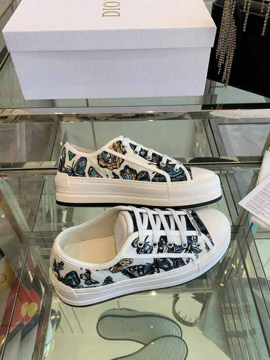 WALK'N PLATFORM SNEAKER IN COLORFUL EMBROIDERED FABRIC