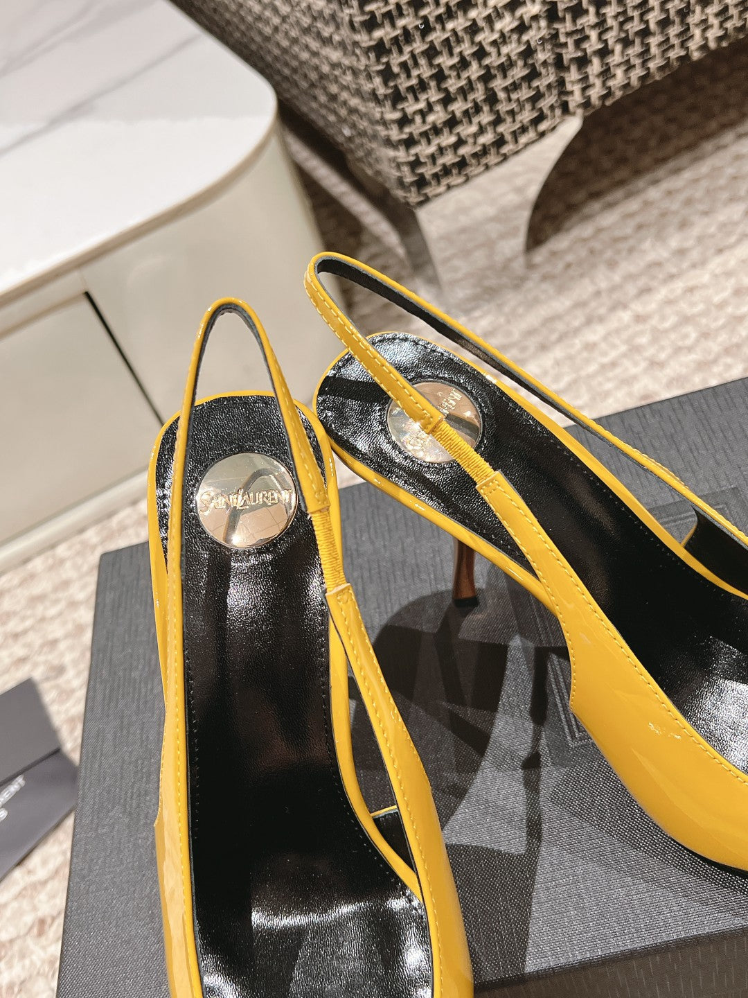 DUNE HIGH 10 CM SLINGBACK PUMPS IN CLASSIC YELLOW PATENT LEATHER WITH CRYSTAL