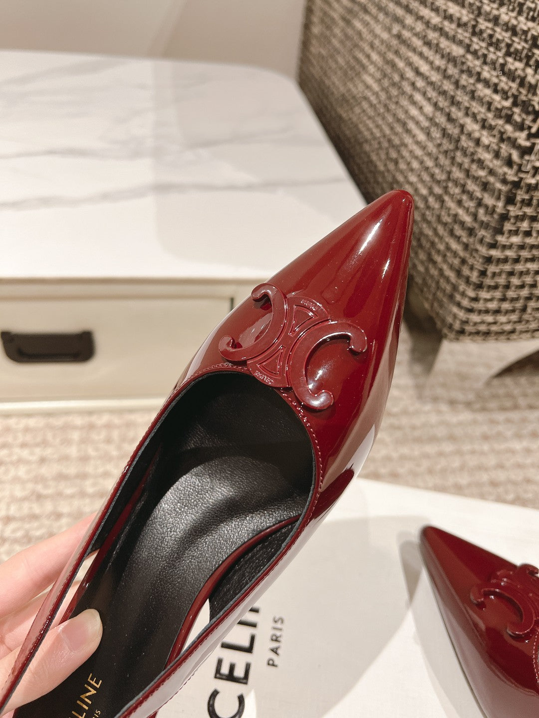 HIGH SLINGBACKS 5 CM IN RUBY RED PATENT CALFSKIN