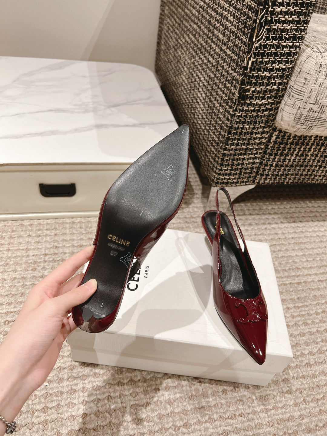 HIGH SLINGBACKS 5 CM IN RUBY RED PATENT CALFSKIN