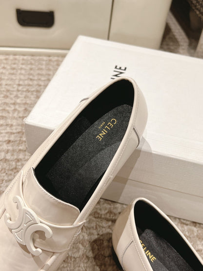 TRIOMPHE LOAFER IN WHITE PATENT CALFSKIN