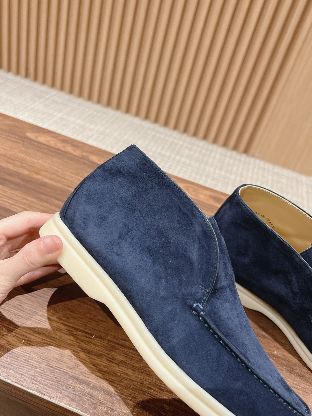 LP OPEN WALK LOAFERS NAVY SUEDE