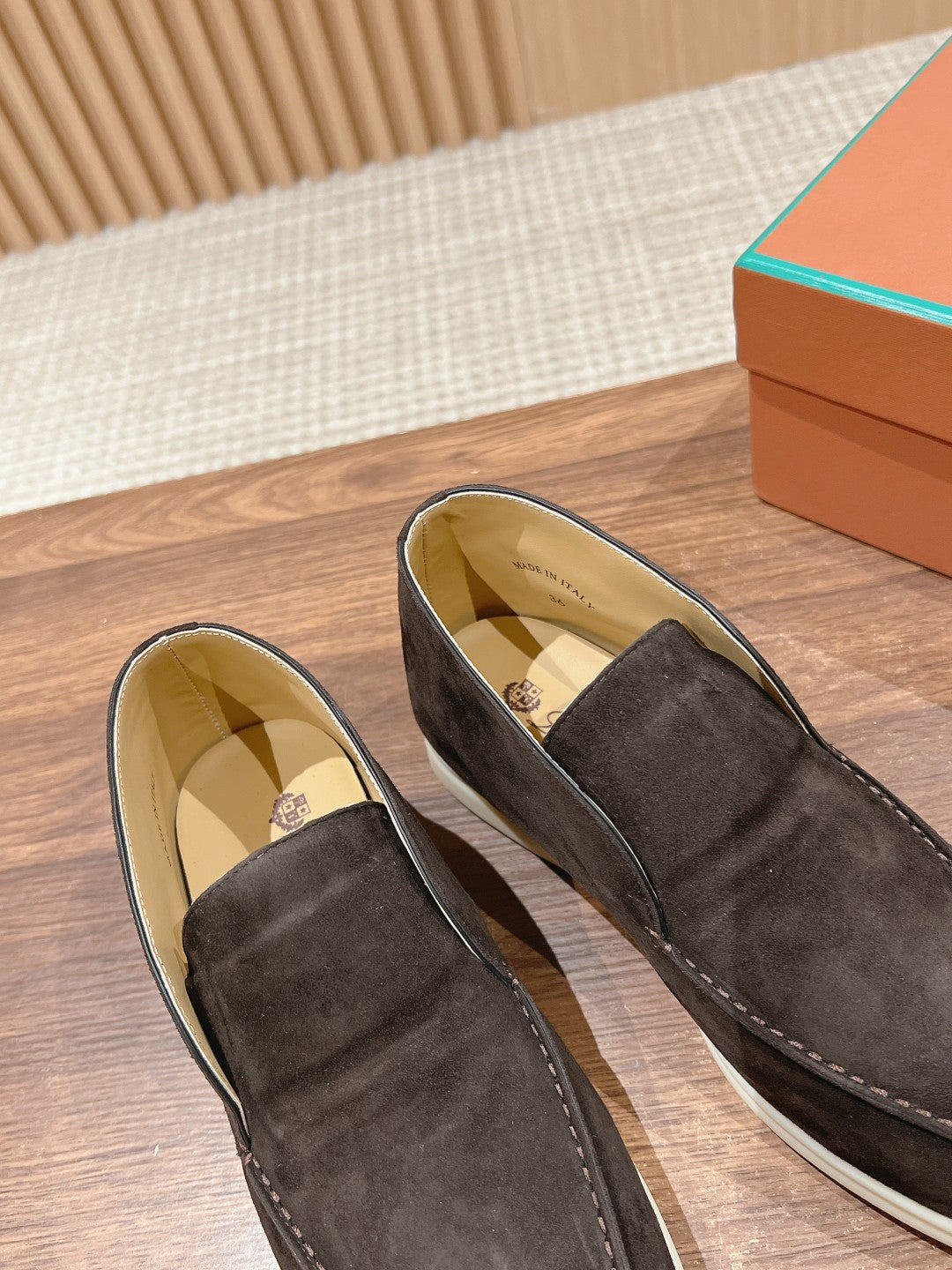 LP OPEN WALK LOAFERS CHARCOAL SUEDE