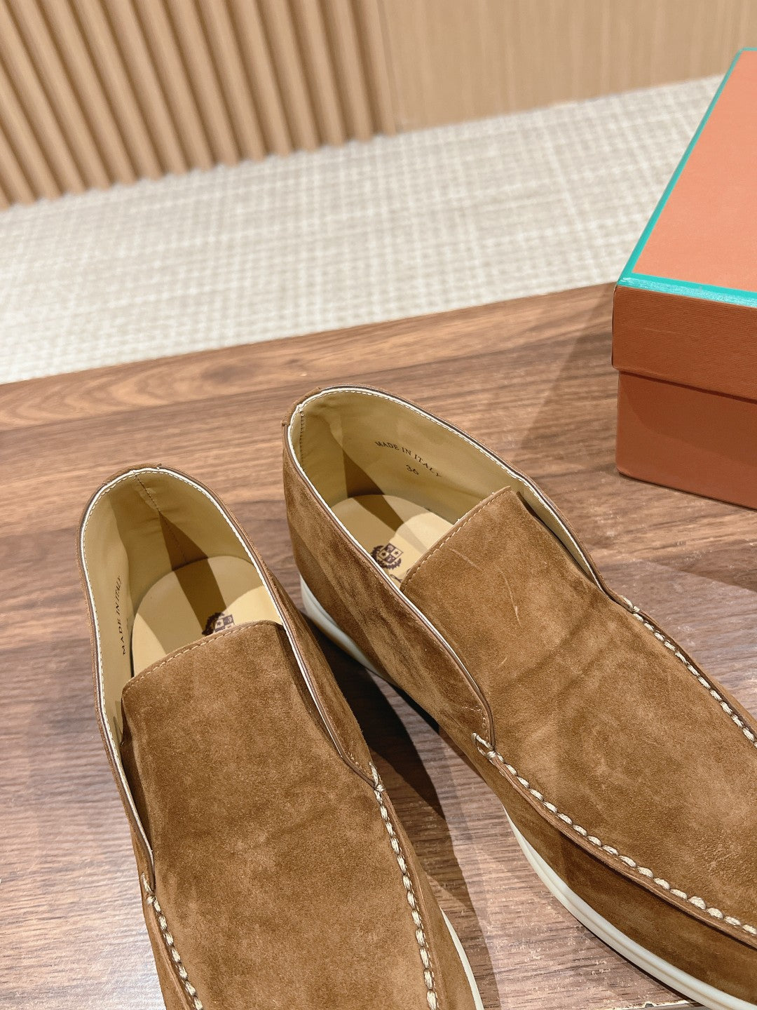 LP OPEN WALK LOAFERS SEPIA SUEDE