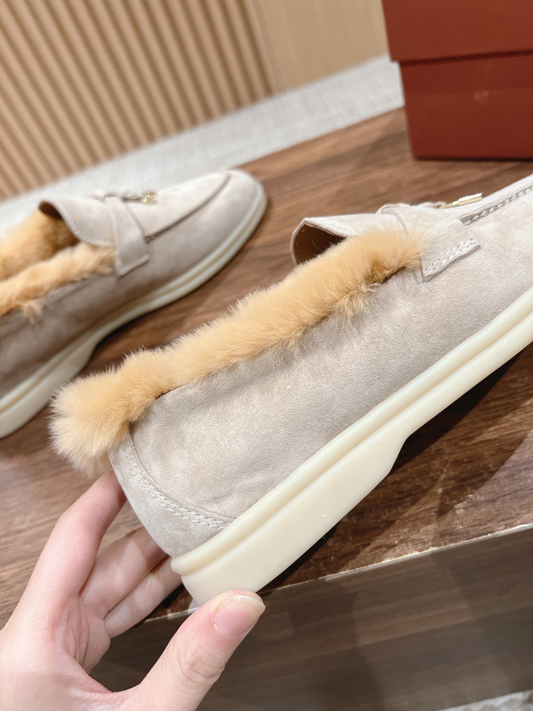 LP SUMMER CHARMS WALK LOAFERS TORTILLA FLEECE