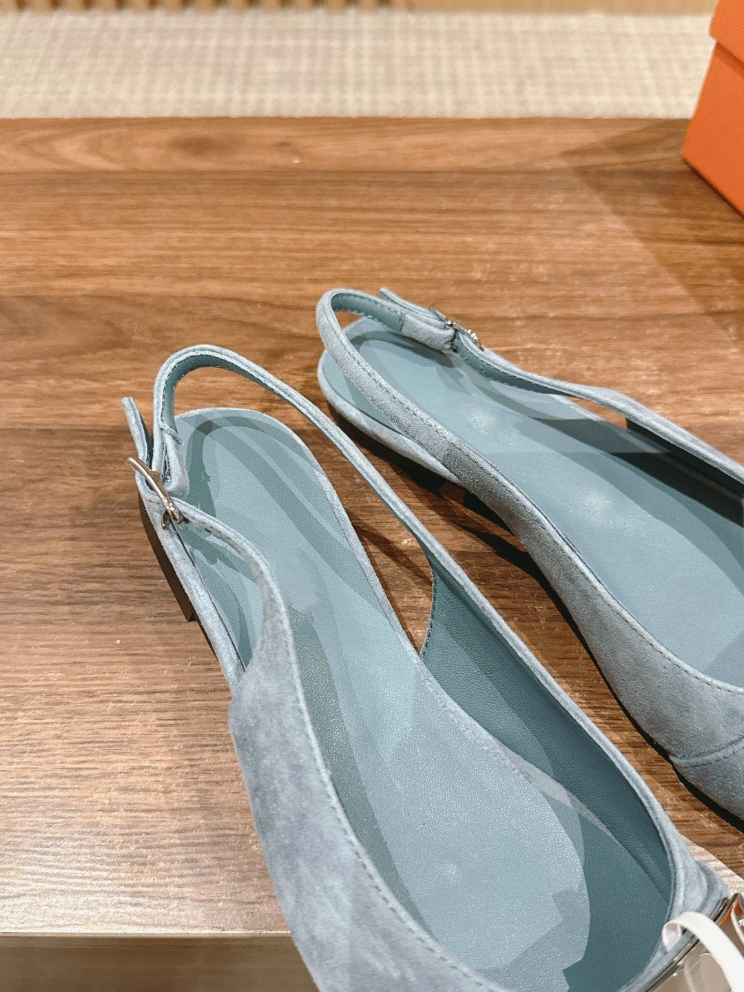 Innocente Slingback Suede Goatskin Bleu Ciel