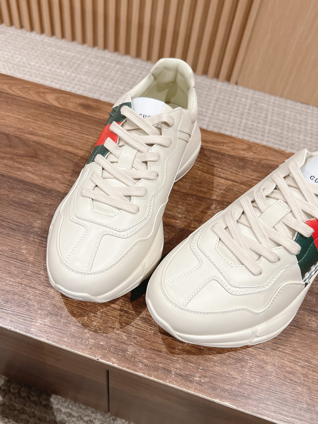 GG RHYTON TRAINER WHITE CALFSKIN WITH WEB LOGO
