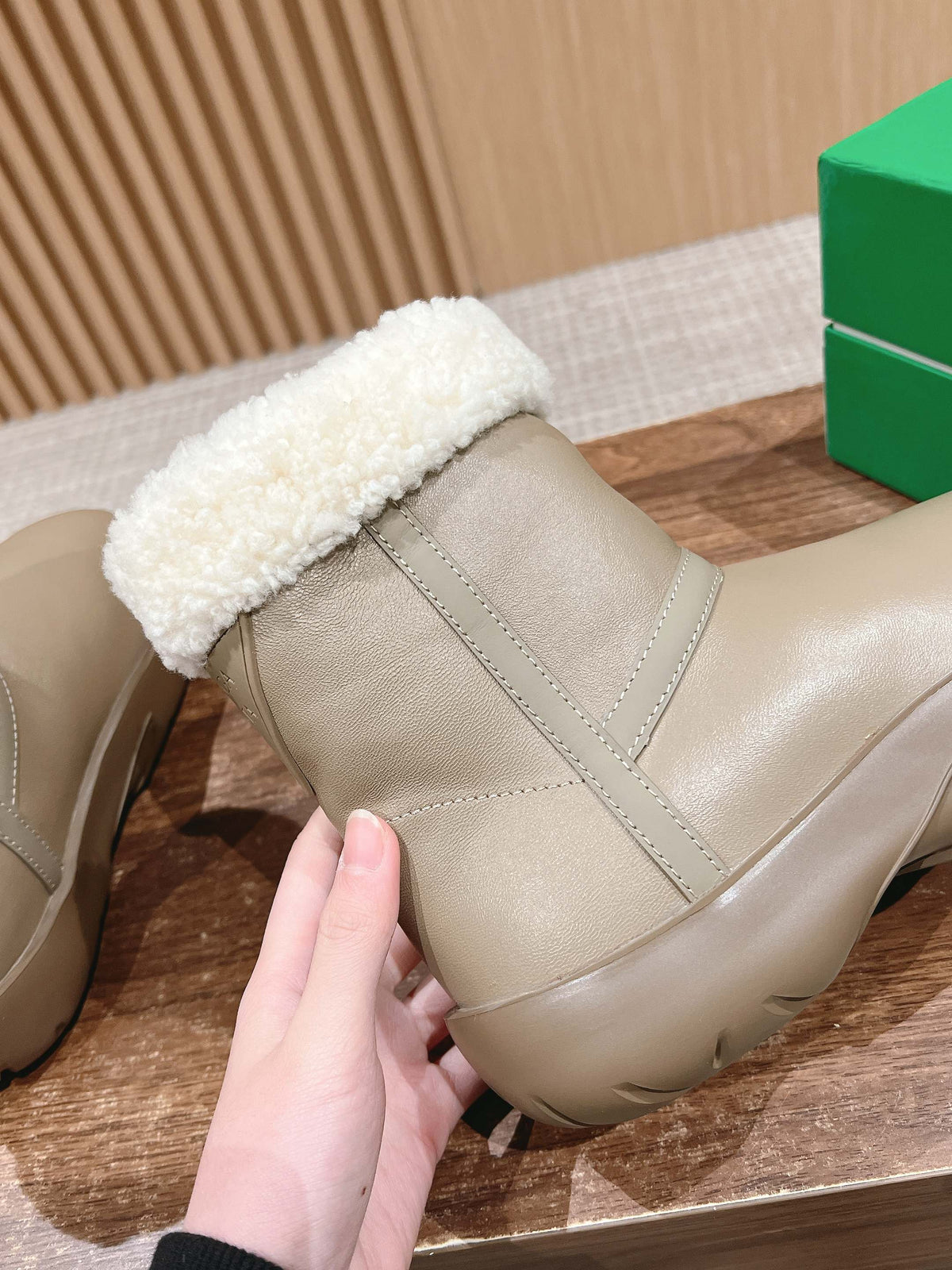 SNAP ANKLE BOOT IN KHAKI BROWN LAMBSKIN AND SHEARLING LINING