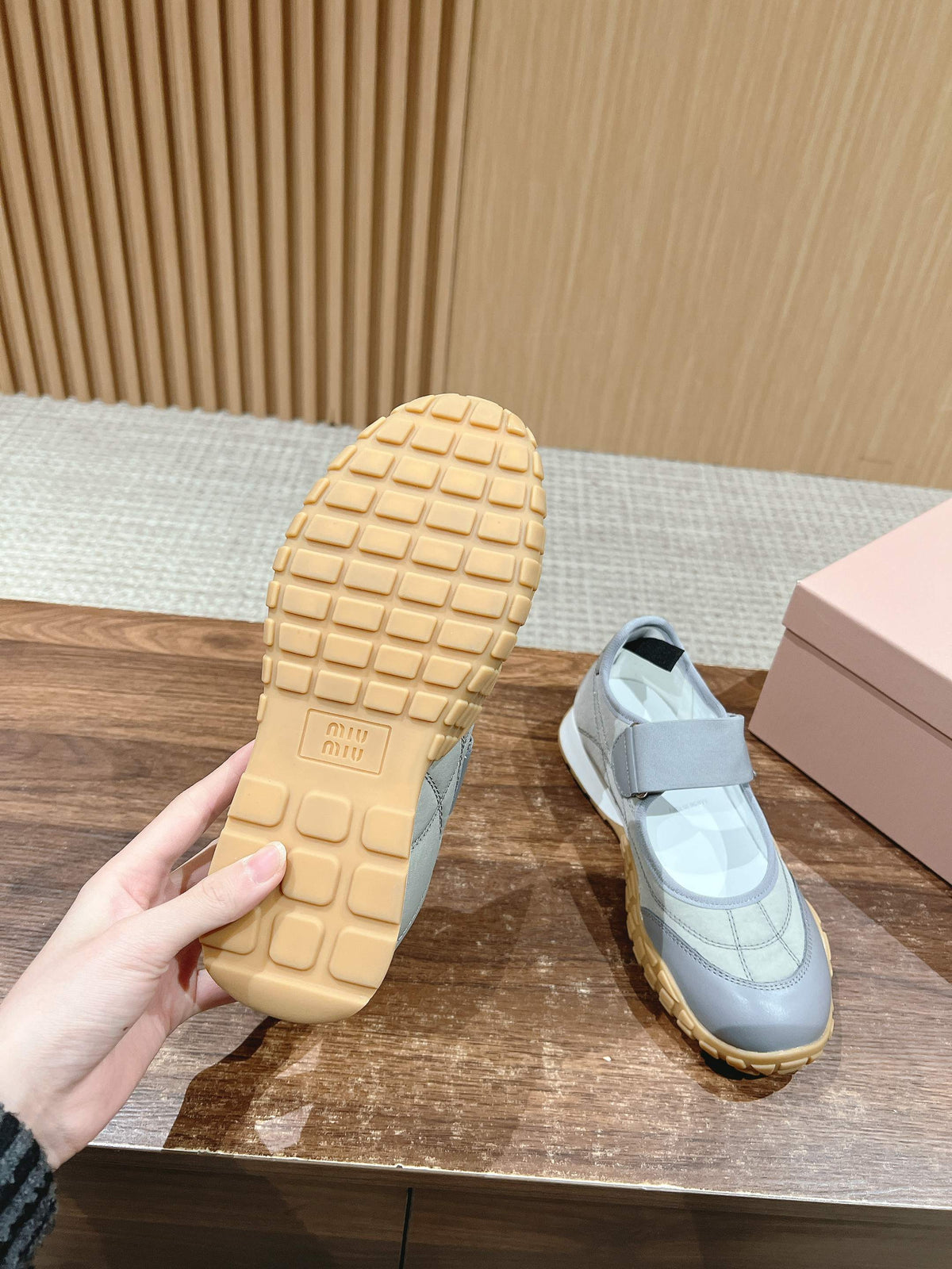 BALLET SHOES IN GRAY LAMBSKIN AND FABRIC ANTI-SLIP RUBBER SOLE