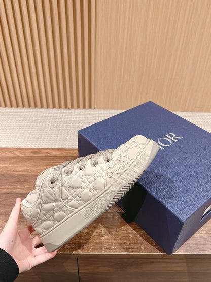 BY ERL B9S SKATER SNEAKER IN PARCHMENT BEIGE CANNAGE LAMBSKIN