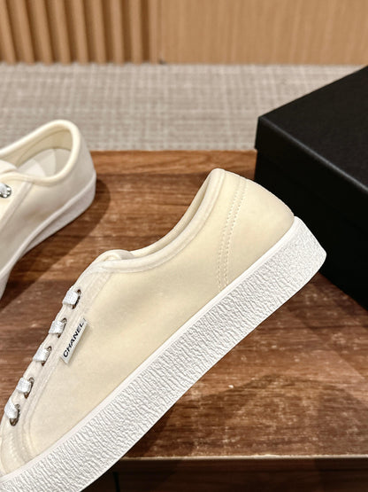 CONVERSE SNEAKER IN BEIGE CREAM CANVAS