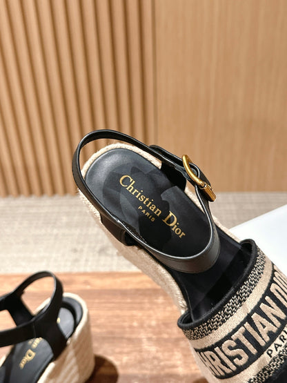 DWAY WEDGE SANDAL IN BLACK EMBROIDERED COTTON RAFFIA SOLE