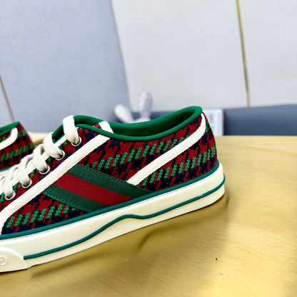 GG TENNIS 1977 TRAINER RED AND DARK GREEN CANVAS