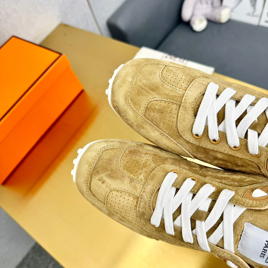 SKATEBOARD SHOES LIGHT BROWN SUEDE