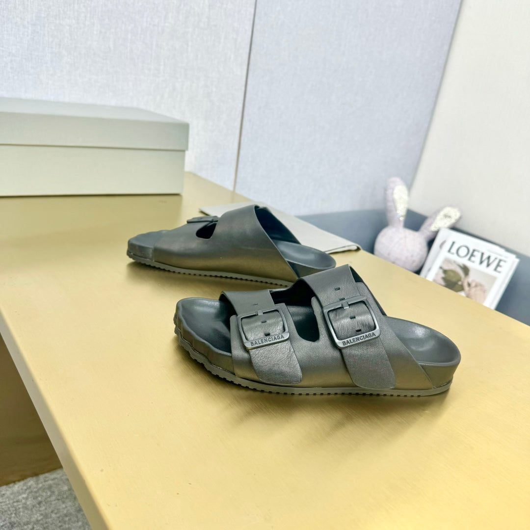 BIRKENSTOCK SLIPPERS IN BLACK CALFSKIN