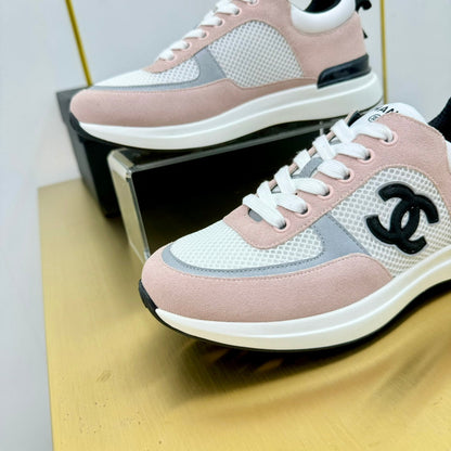 CLASSIC TRAINER IN LIGHT PINK MERCERIZED VELVET